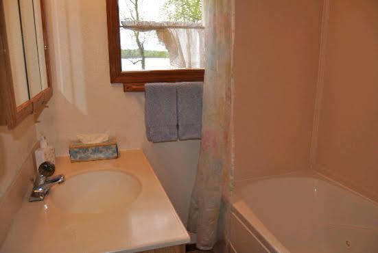 Daniels Lake Lodge Cabins Nikiski Luaran gambar